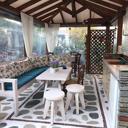 Niriides Hotel Amolianí Luaran gambar