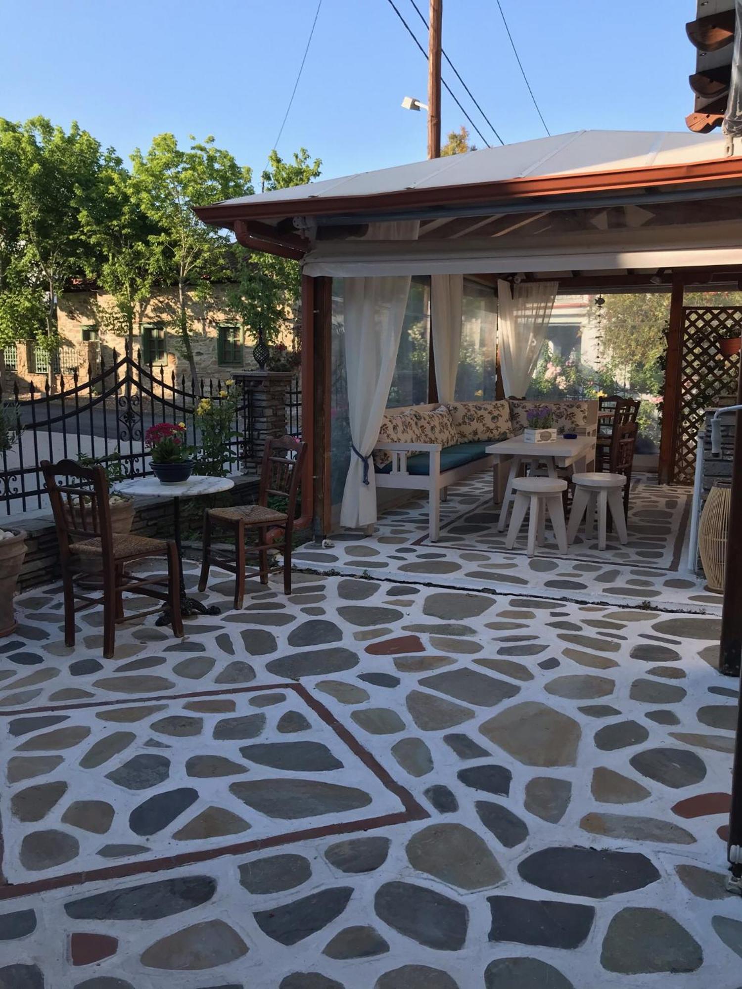 Niriides Hotel Amolianí Luaran gambar
