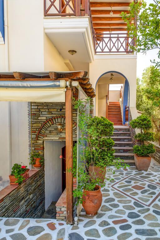 Niriides Hotel Amolianí Luaran gambar
