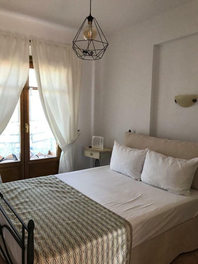 Niriides Hotel Amolianí Luaran gambar