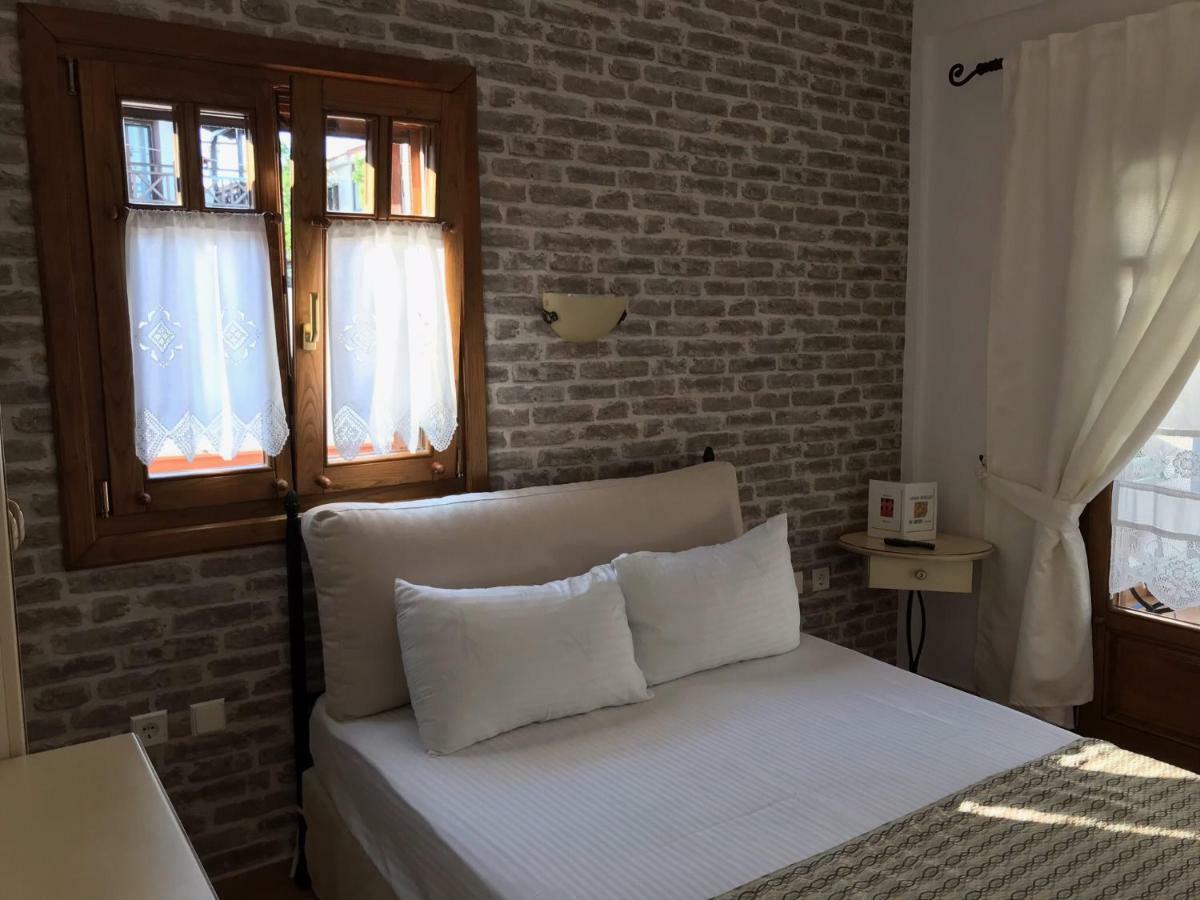 Niriides Hotel Amolianí Luaran gambar