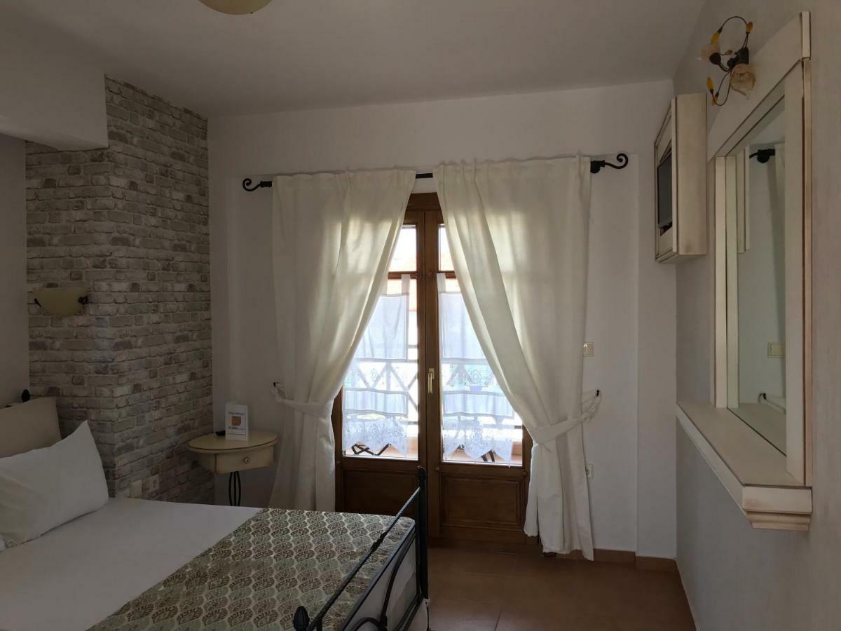Niriides Hotel Amolianí Luaran gambar